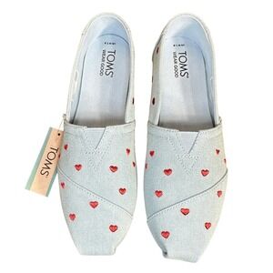 TOMS Alpargata Women 7.5 Pastel Blue Denim Red Heart Embroidered Shoes NIB